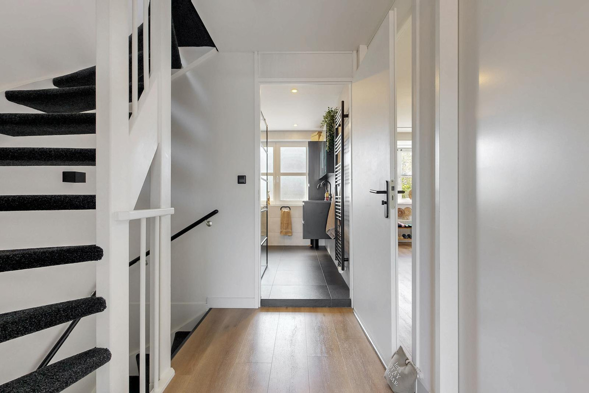 Tussenwoning te koop: Count Basielaan 40, Beverwijk
