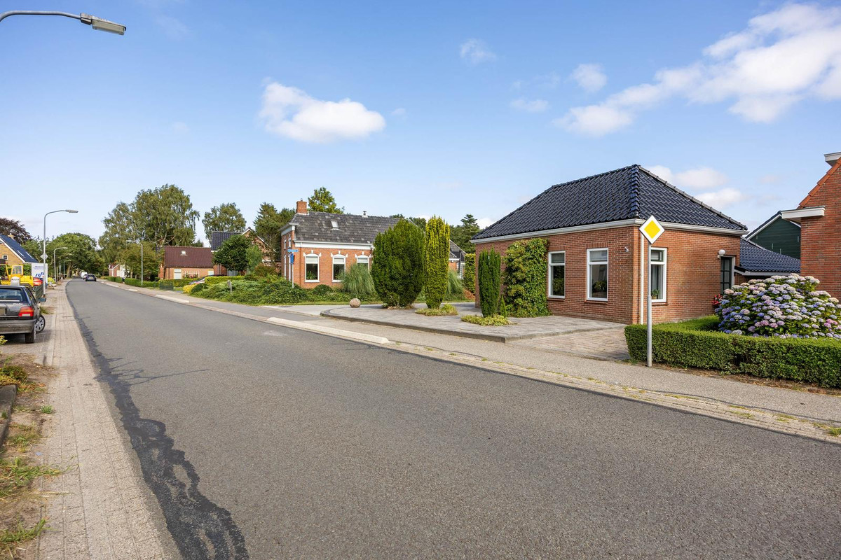 Vrijstaande woning te koop: Hoofdweg 7, Siddeburen