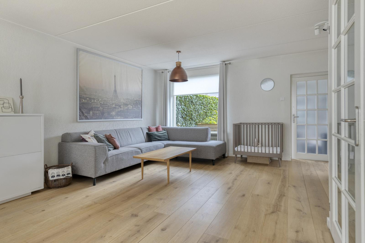 Twee-onder-één-kap te koop: Roerstraat 23, Terneuzen