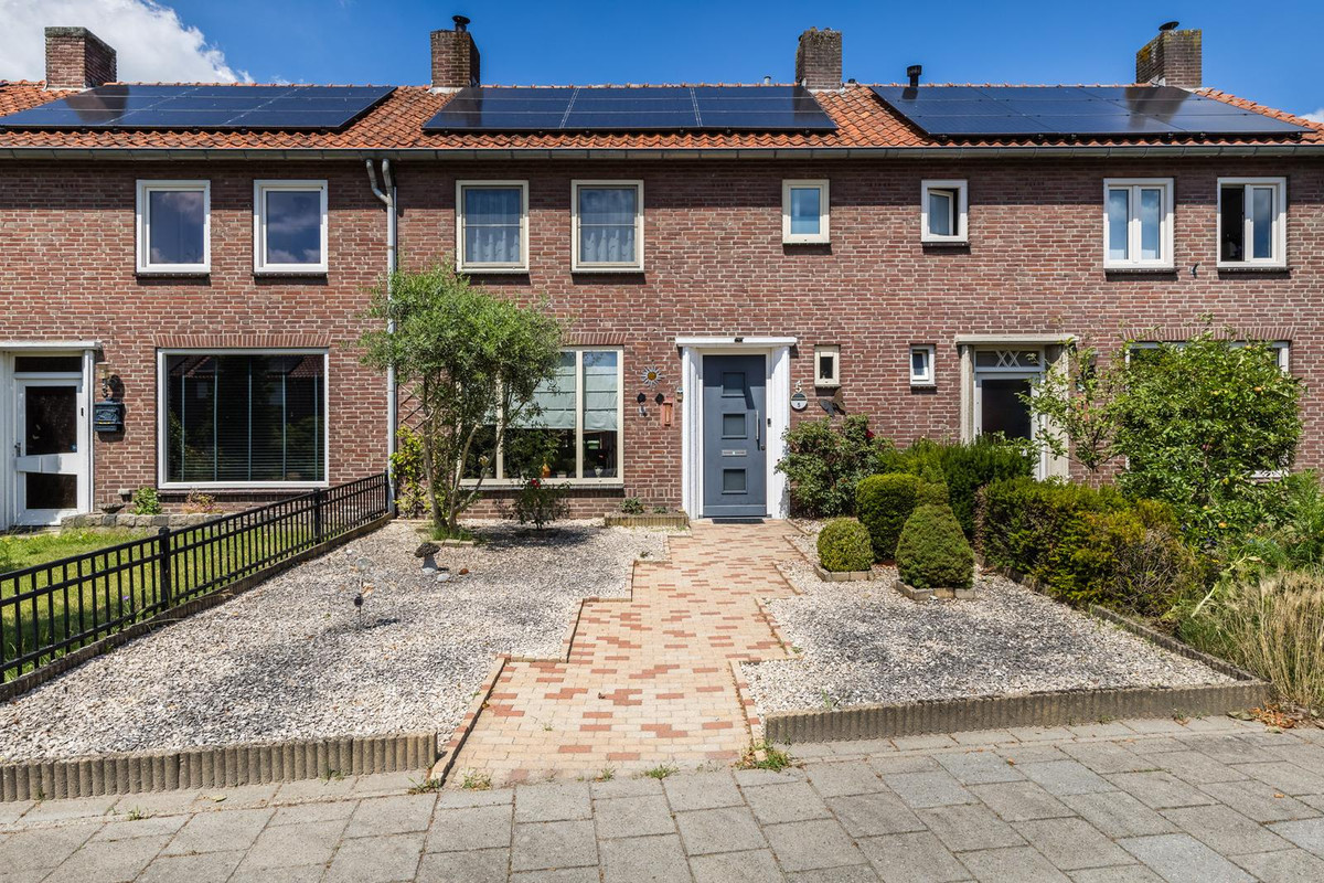 Tussenwoning te koop: Koningin Julianastraat 5, Bergeijk