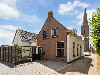 Voorstraat 11