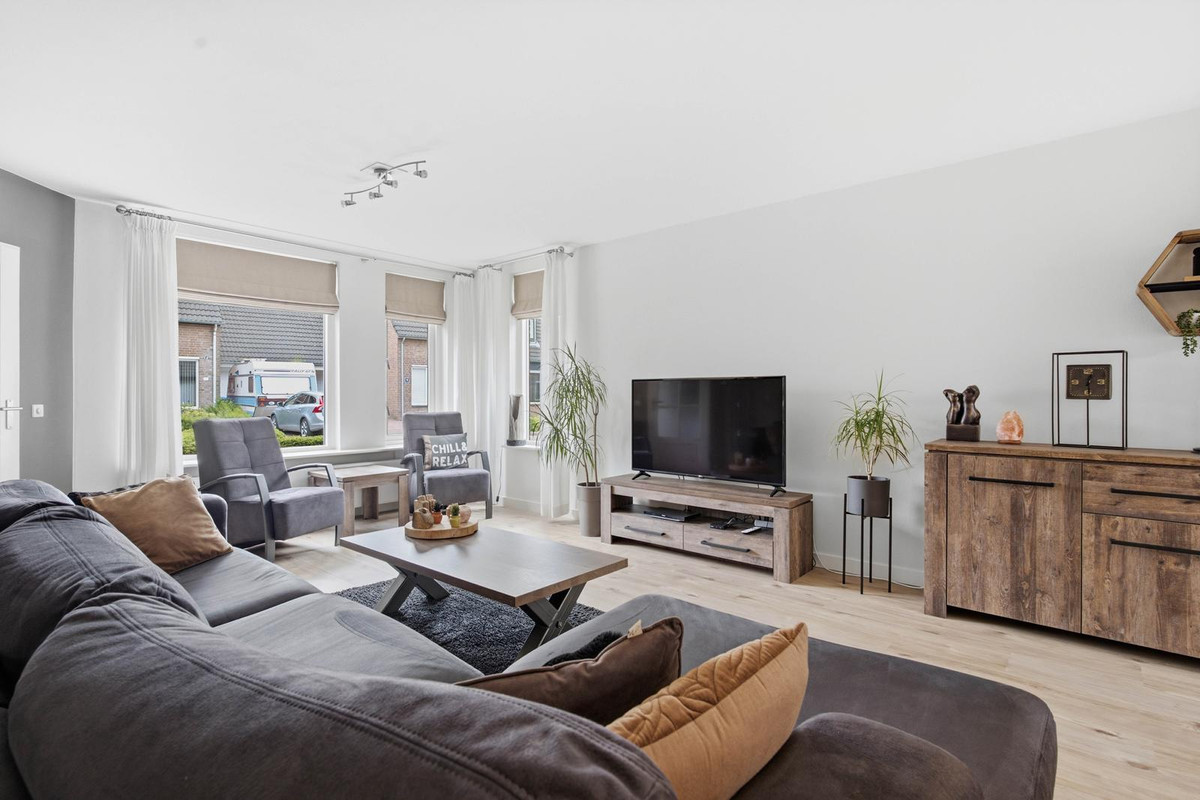 Tussenwoning te koop: Mergen 20, Mill