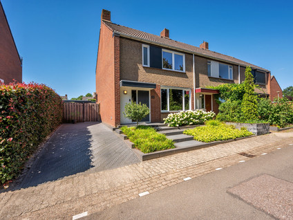 Burg van Leentstraat 80