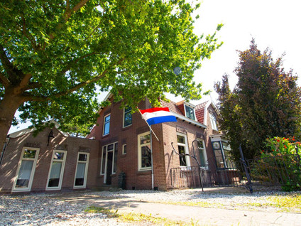 Middenweg 14
