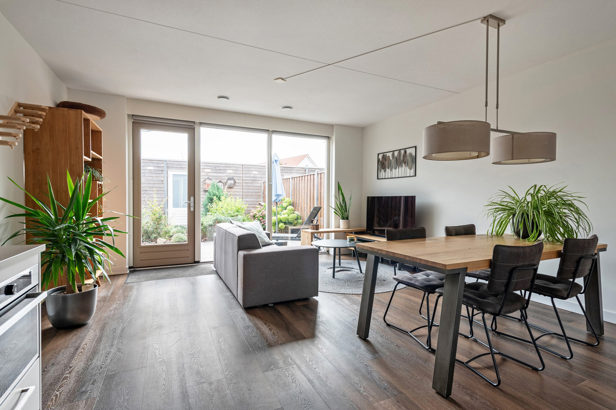 Appartement te koop: Saffier 47, Roelofarendsveen