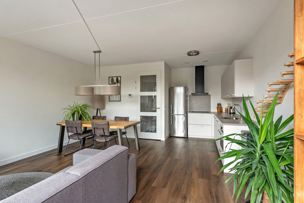 Appartement te koop: Saffier 47, Roelofarendsveen