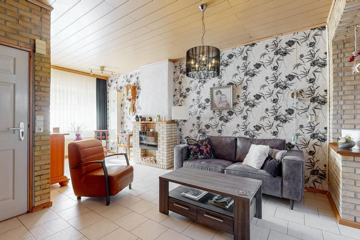 Hoekwoning te koop: Surinamestraat 19, Geleen