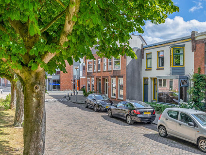 Hertzogstraat 64