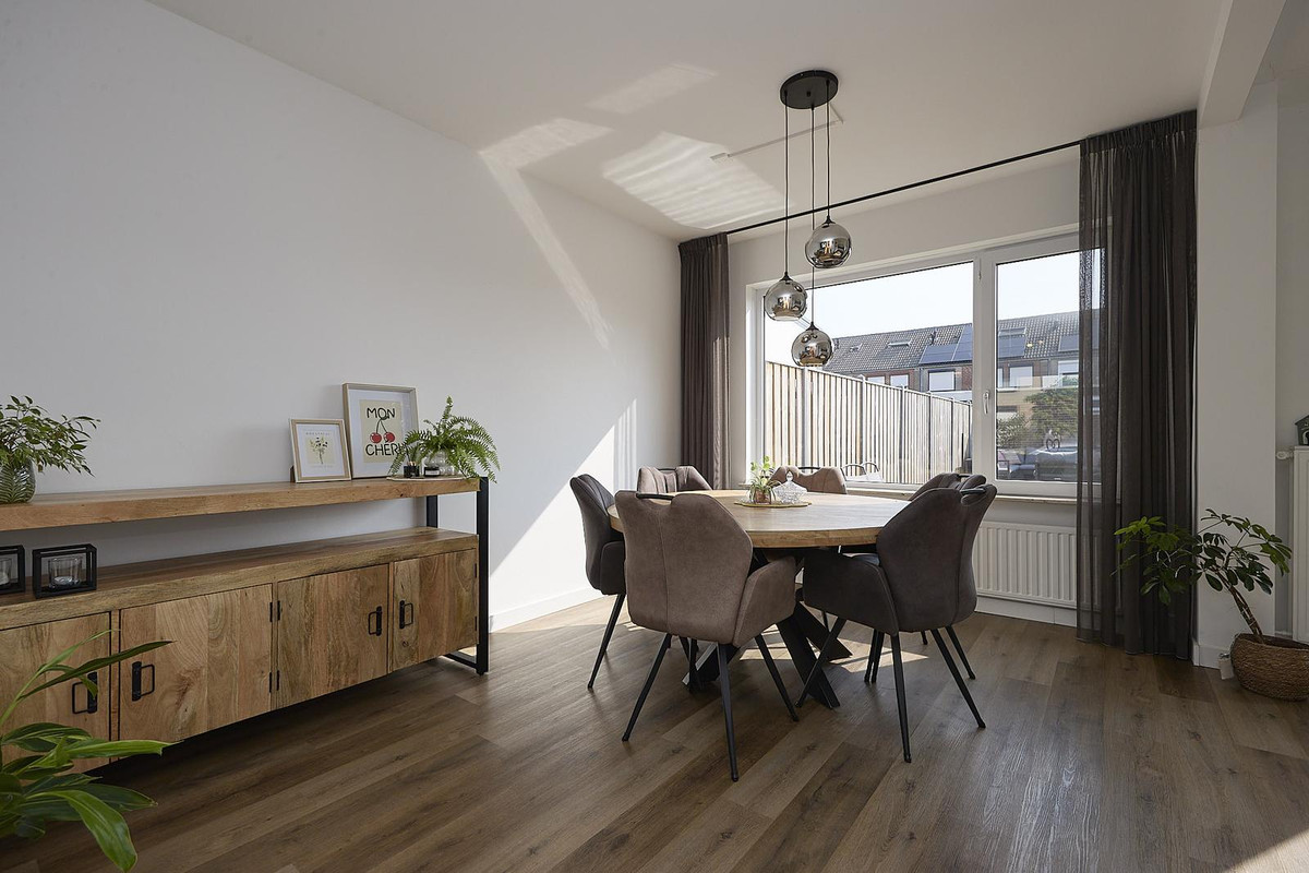 Hoekwoning te koop: Korenbloemstraat 2, Hoek