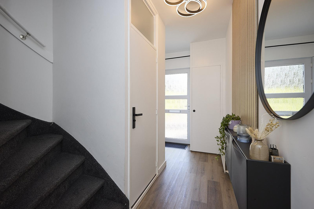 Hoekwoning te koop: Korenbloemstraat 2, Hoek
