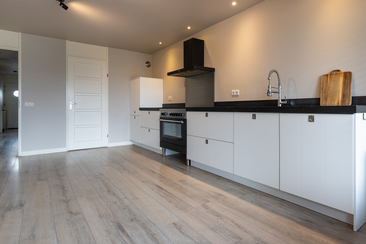 Appartement te koop: Kruisweg 979B, Hoofddorp