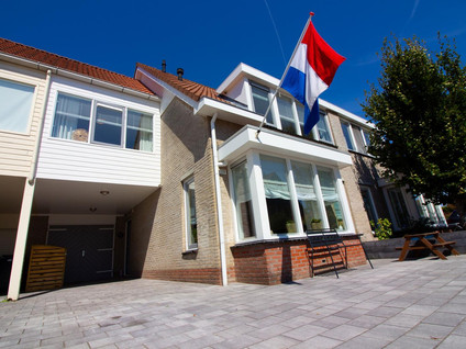 Middenweg 129