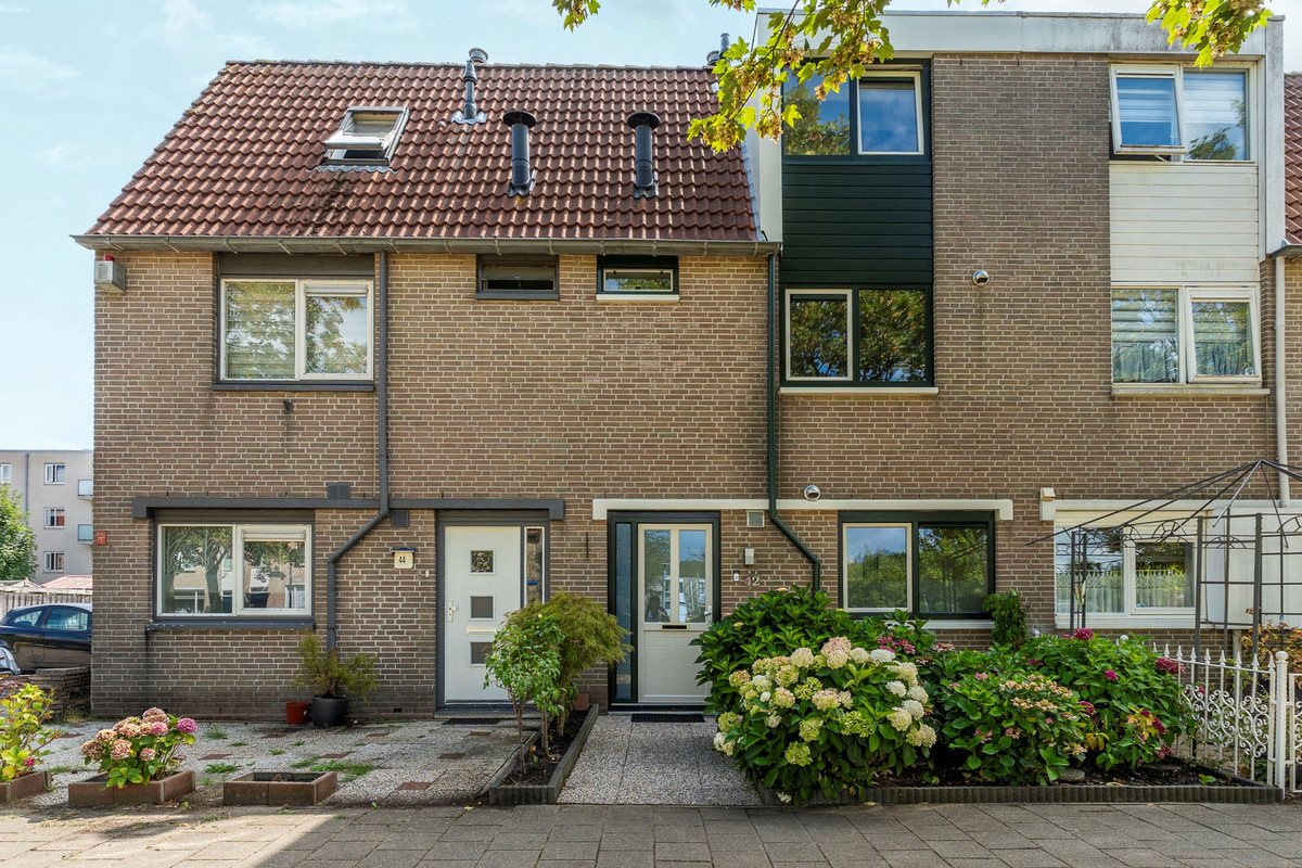 Tussenwoning te koop: Wipmolenweg 42, Almere