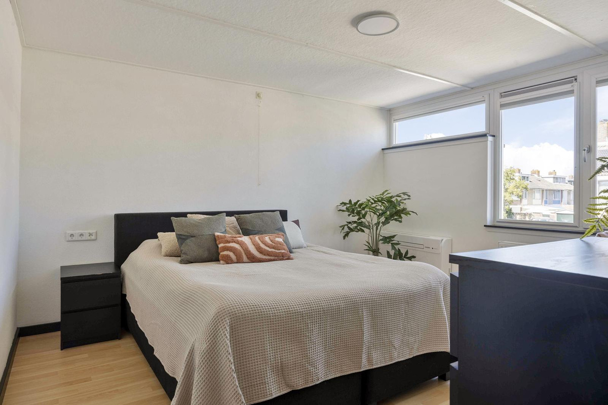 Tussenwoning te koop: Laurierhof 3, Etten-Leur