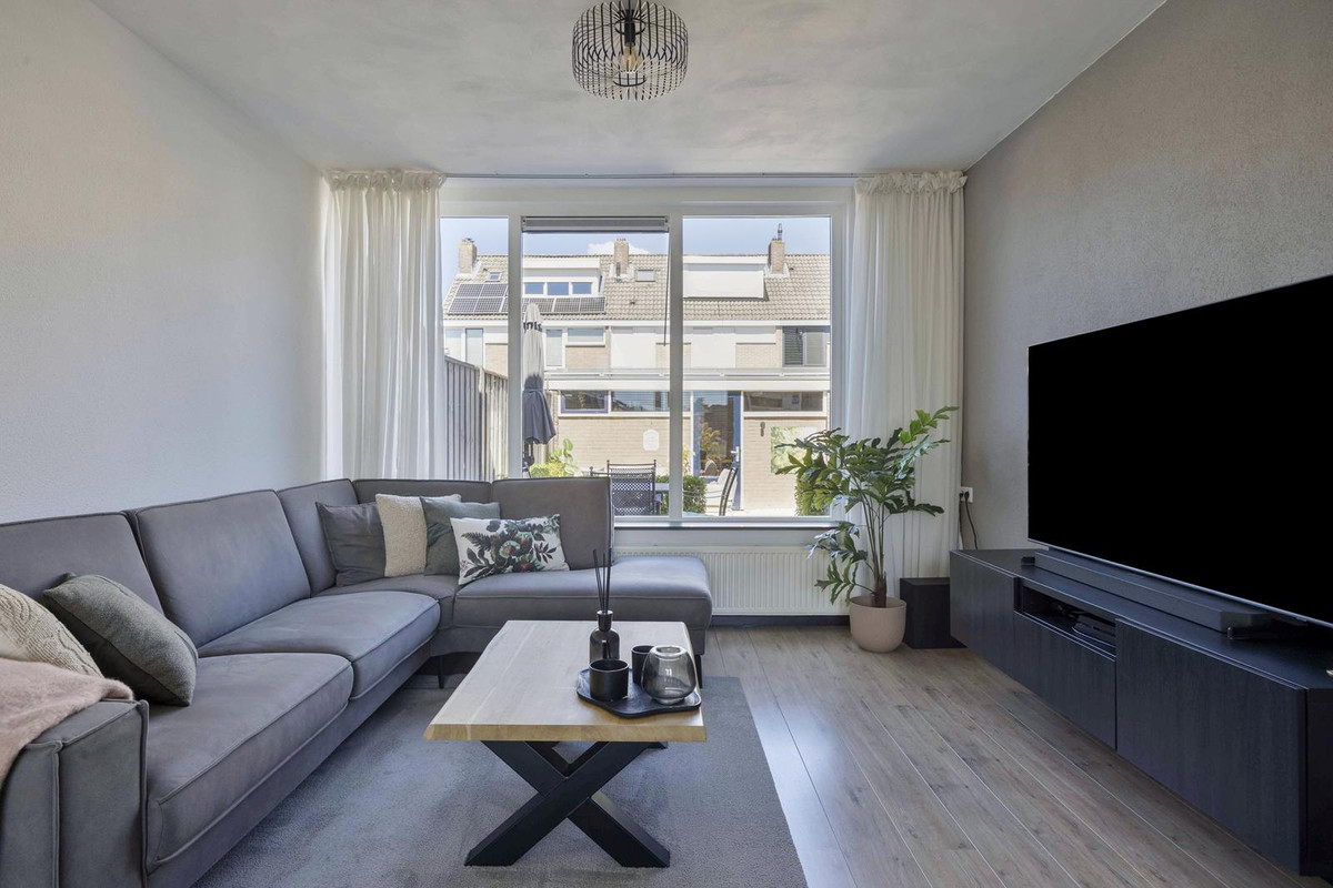Tussenwoning te koop: Laurierhof 3, Etten-Leur