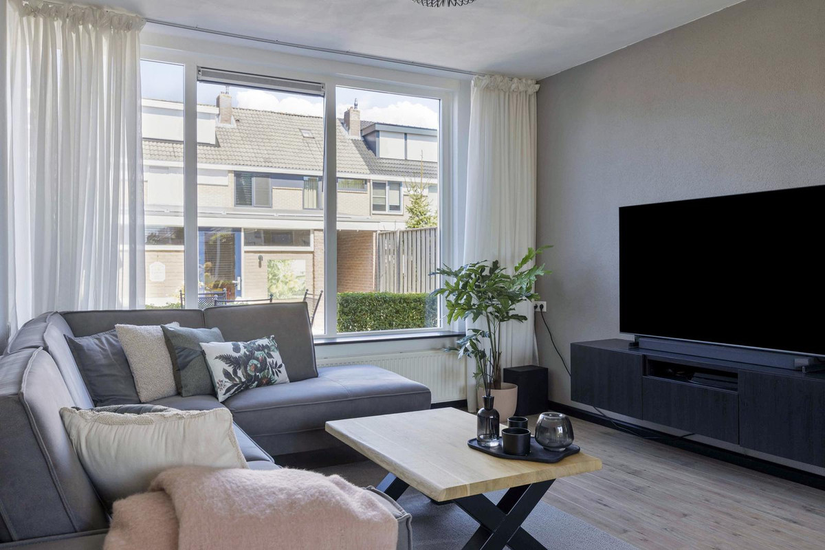 Tussenwoning te koop: Laurierhof 3, Etten-Leur