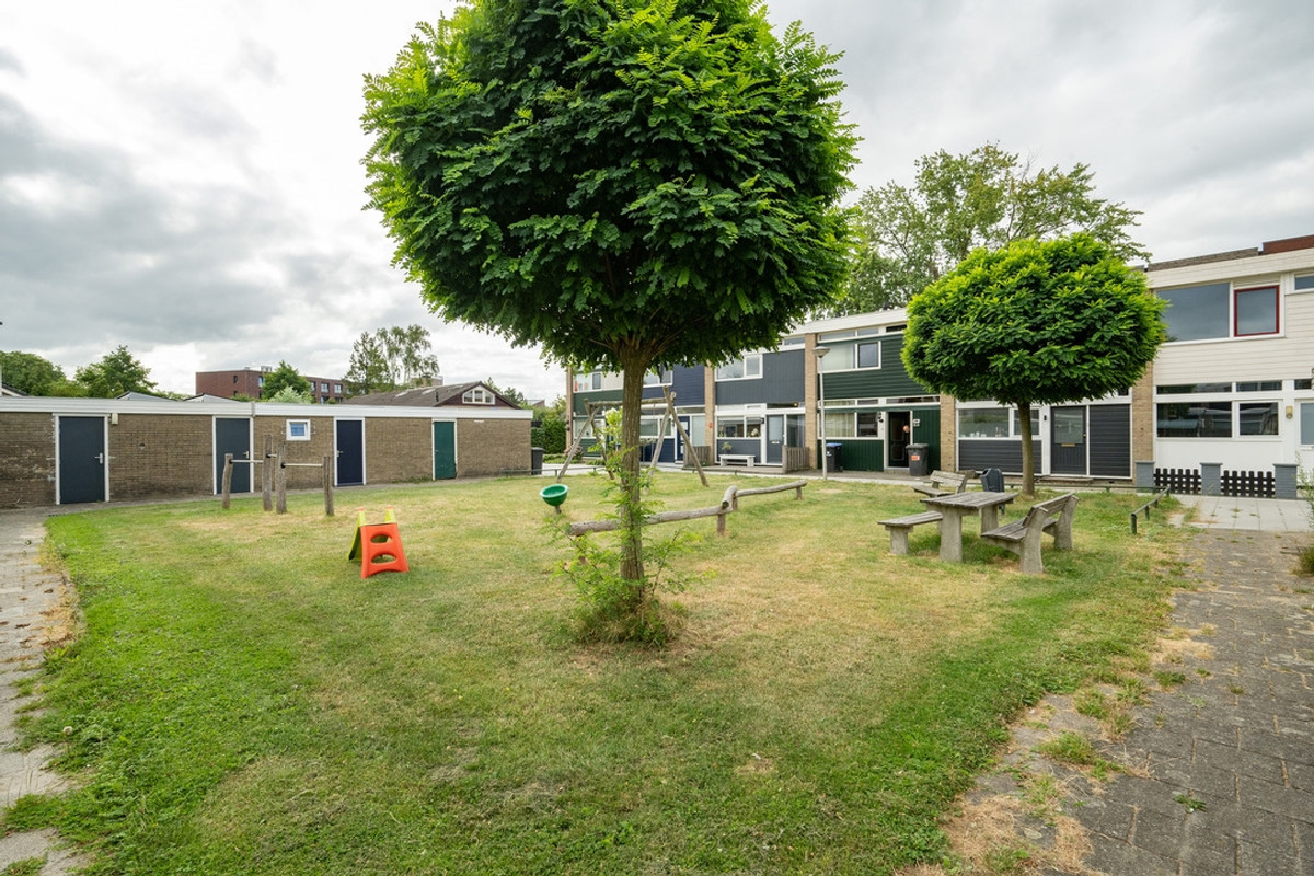 Tussenwoning te koop: Oranjehof 109, Leerdam