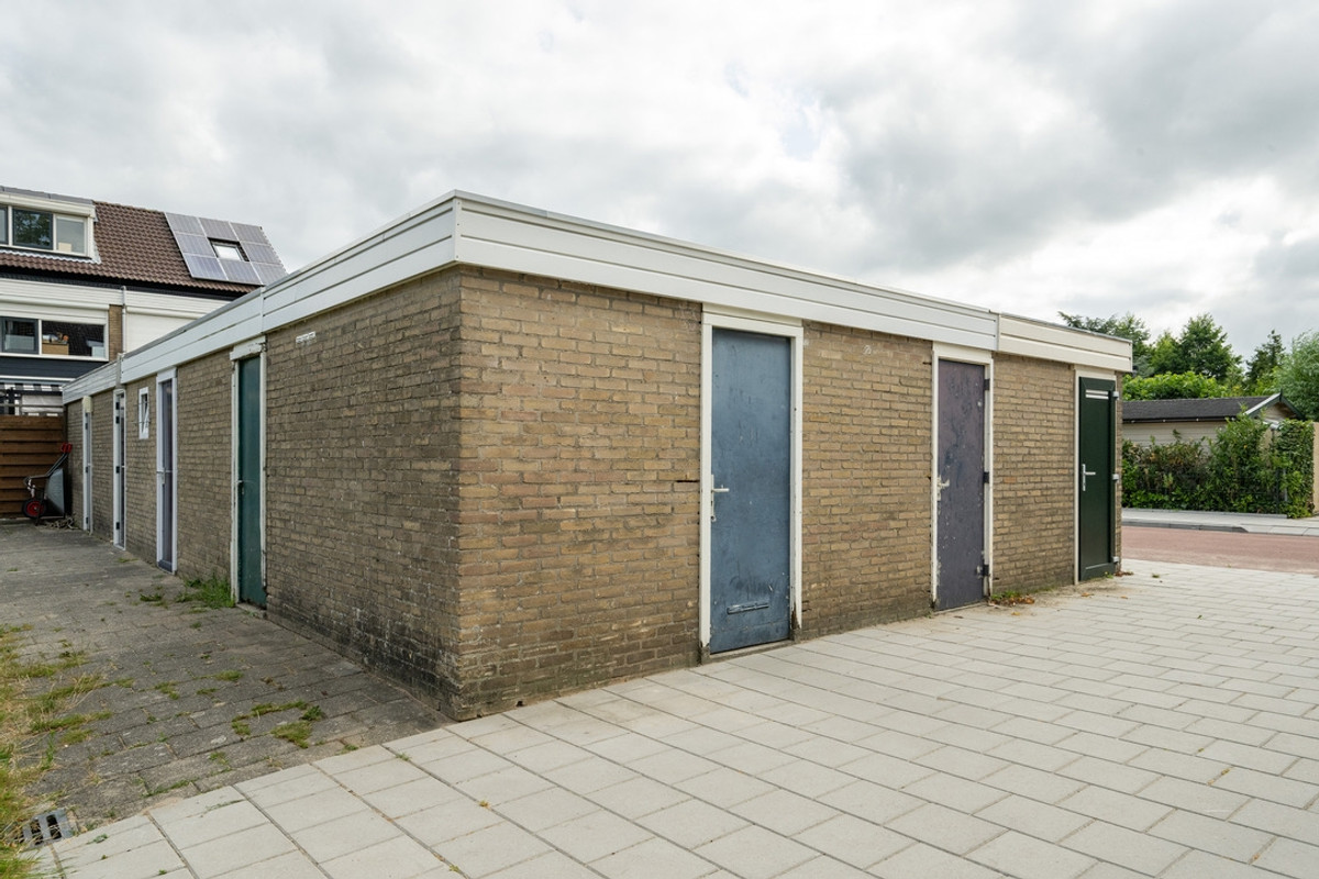 Tussenwoning te koop: Oranjehof 109, Leerdam
