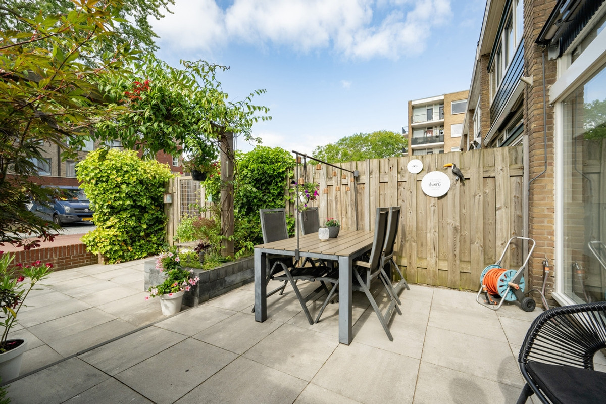 Tussenwoning te koop: Oranjehof 109, Leerdam