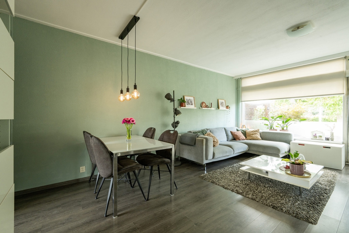 Tussenwoning te koop: Oranjehof 109, Leerdam