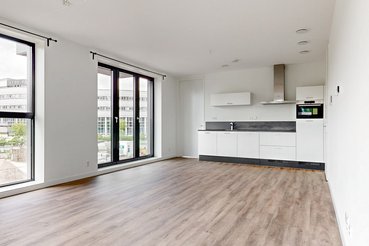 Appartement te koop: Mies Van Der Rohestraat 123, Hoofddorp