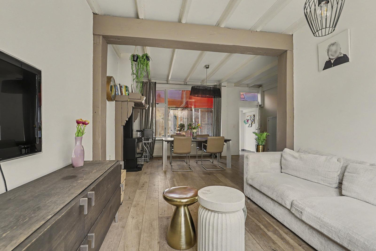 Twee-onder-één-kap te koop: van Randwijckstraat 8, Yerseke