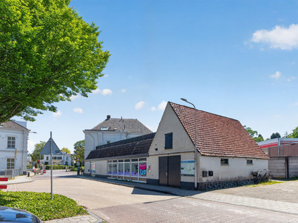 Albert Hahnweg 1