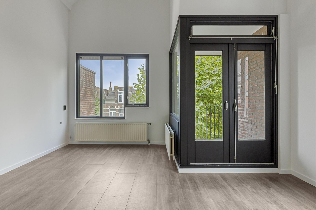 Appartement te koop: Van Dishoeckstraat 154, Vlissingen