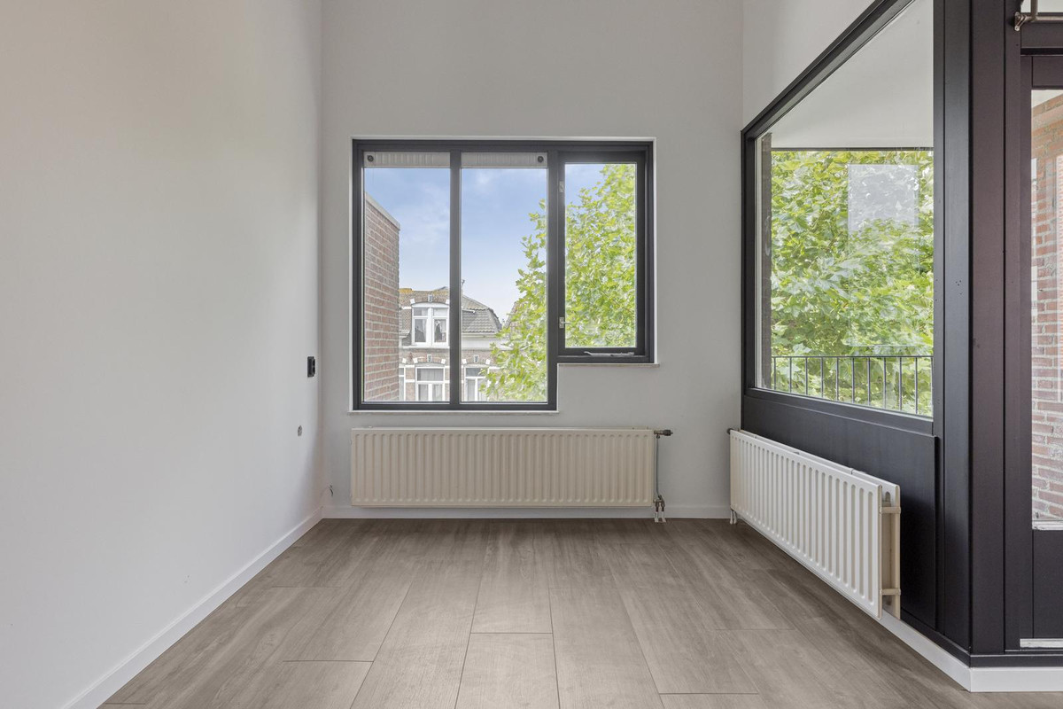 Appartement te koop: Van Dishoeckstraat 154, Vlissingen
