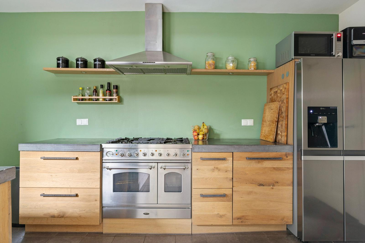 Hoekwoning te koop: Sluisstraat 25, Veghel