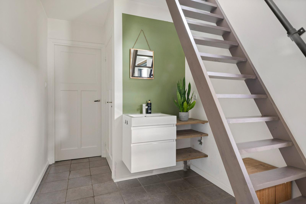Hoekwoning te koop: Sluisstraat 25, Veghel