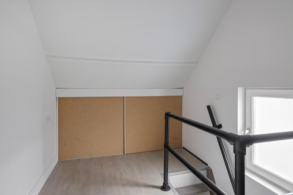 Hoekwoning te koop: Sluisstraat 25, Veghel