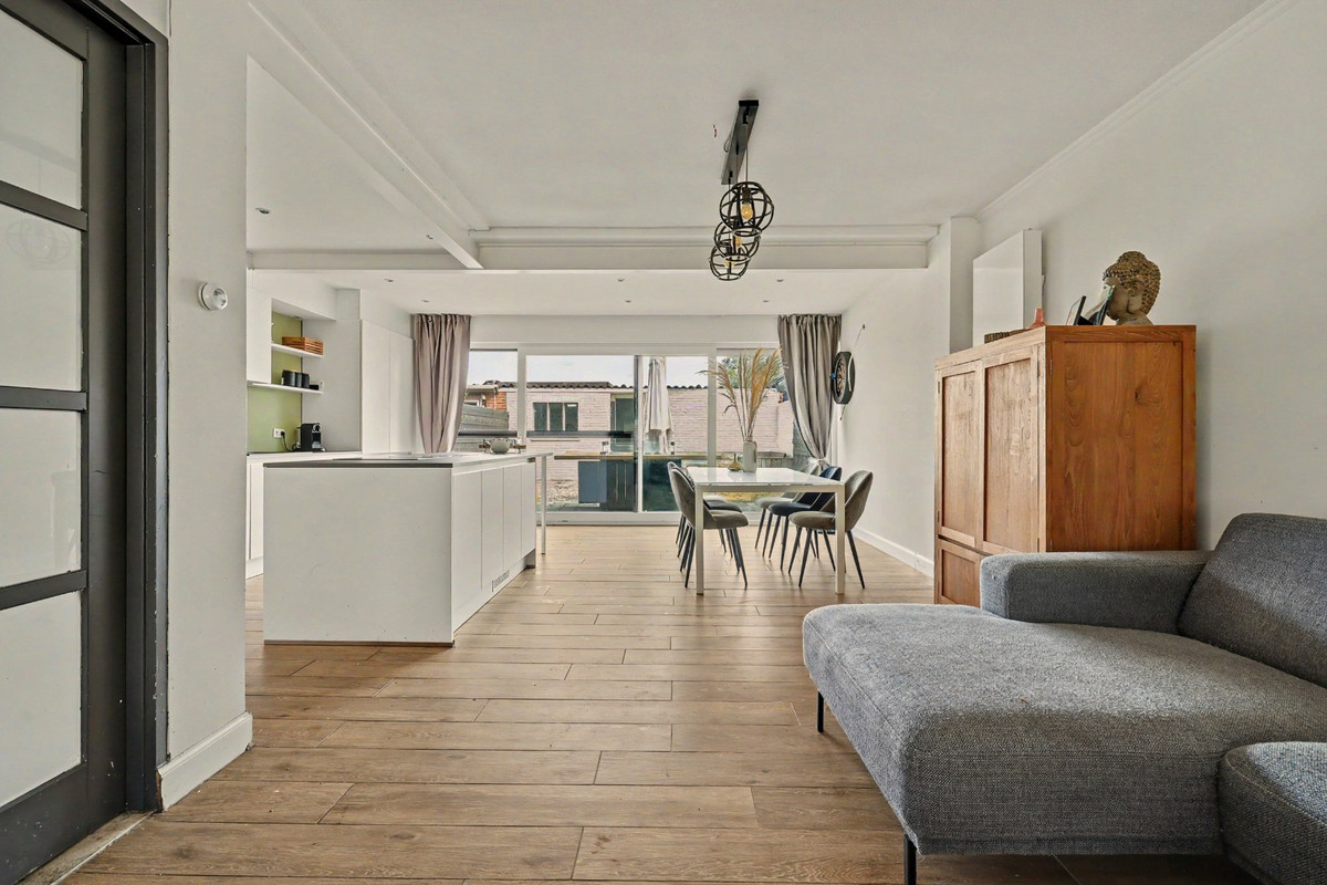 Tussenwoning te koop: Schaepmanlaan 47, Ossendrecht