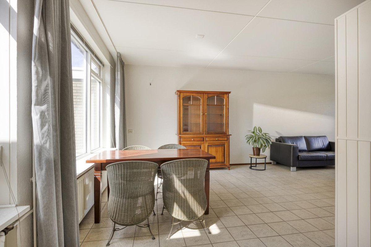 Tussenwoning te koop: Lubecker Bocht 4, Veendam