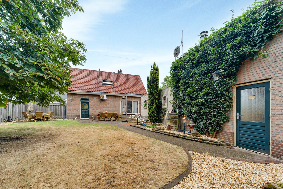 Vrijstaande woning te koop: Fleuweweg 6, Enter
