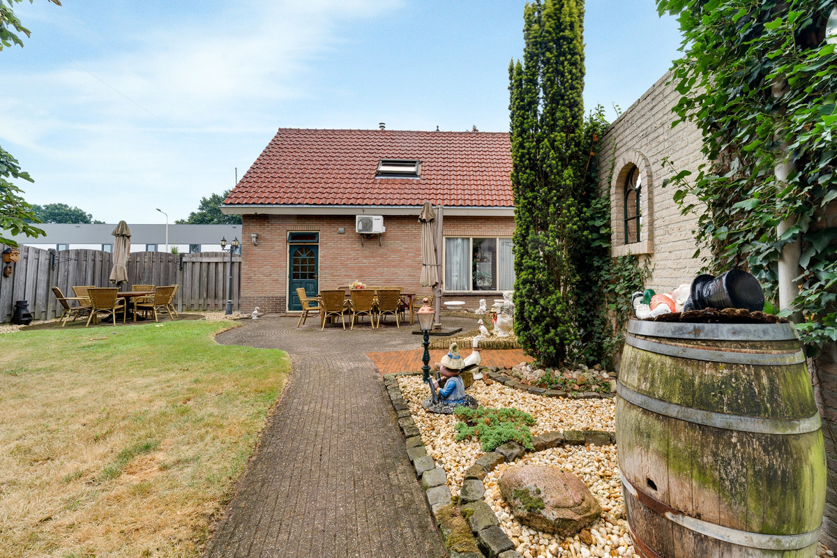 Vrijstaande woning te koop: Fleuweweg 6, Enter
