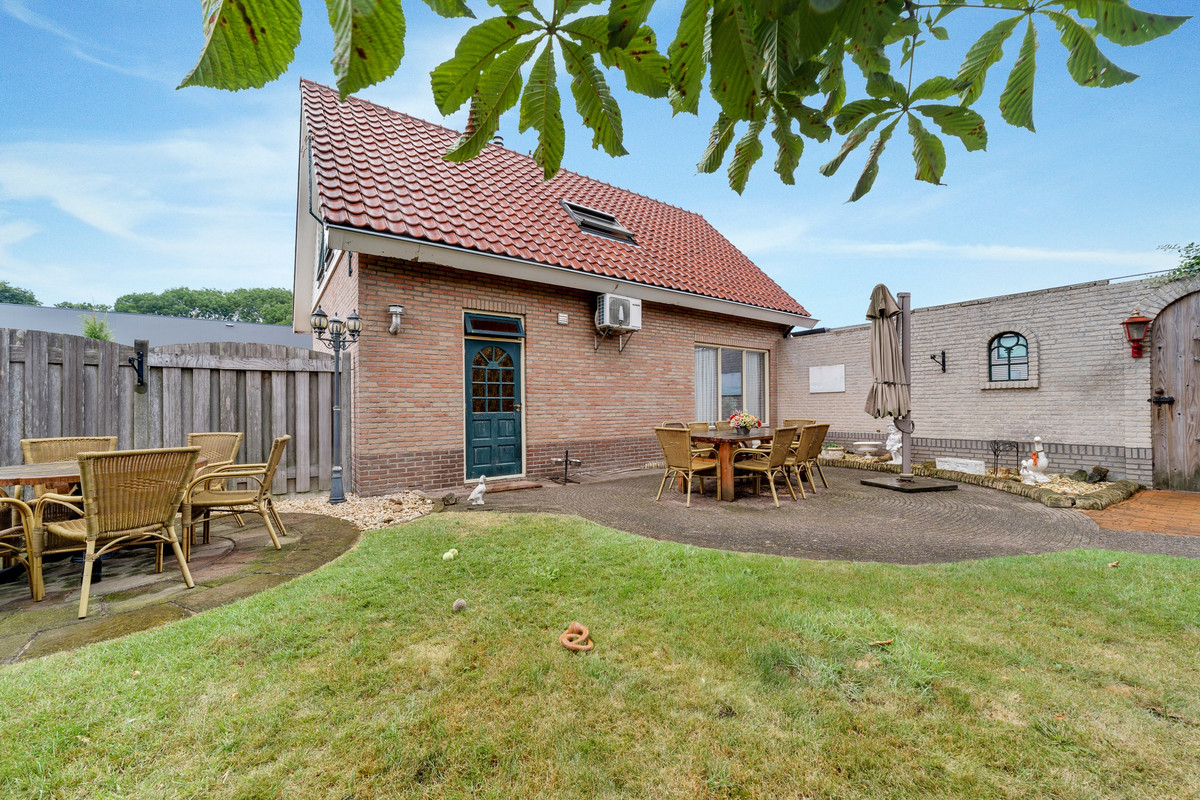 Vrijstaande woning te koop: Fleuweweg 6, Enter