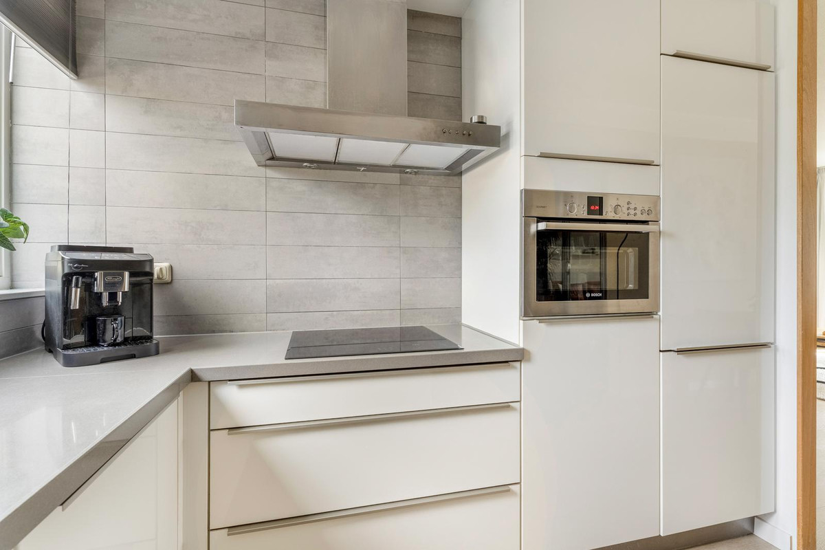 Tussenwoning te koop: Van Raemdonckstraat 50, Almere