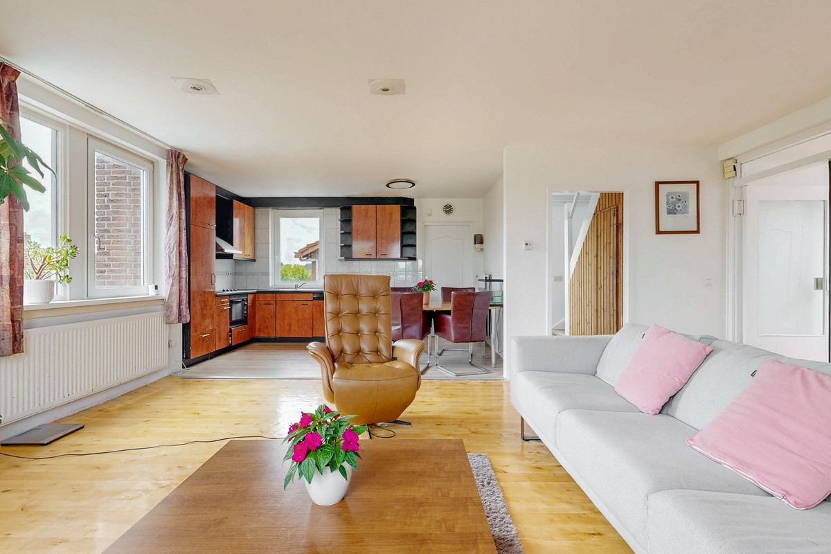 Appartement te koop: Dorpsplein 3, Beesd