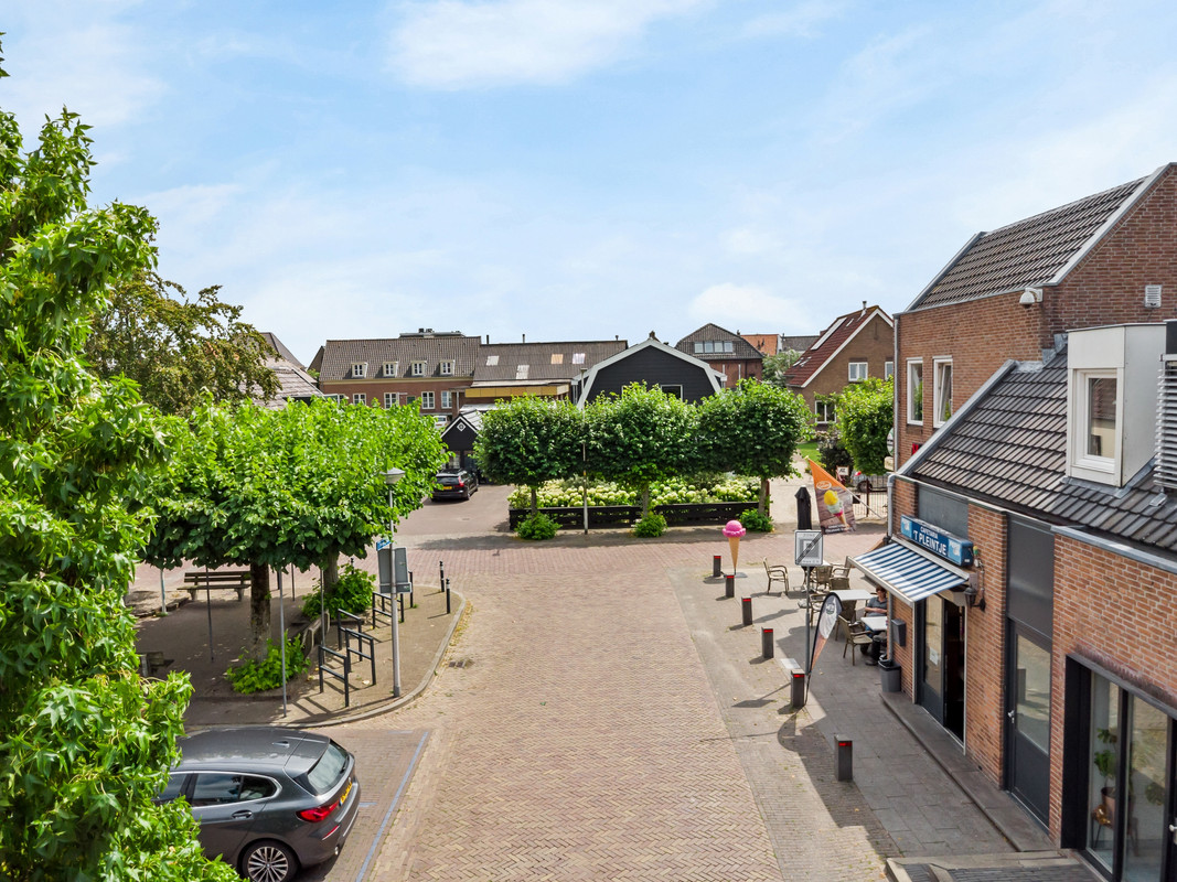 Appartement te koop: Dorpsplein 3, Beesd