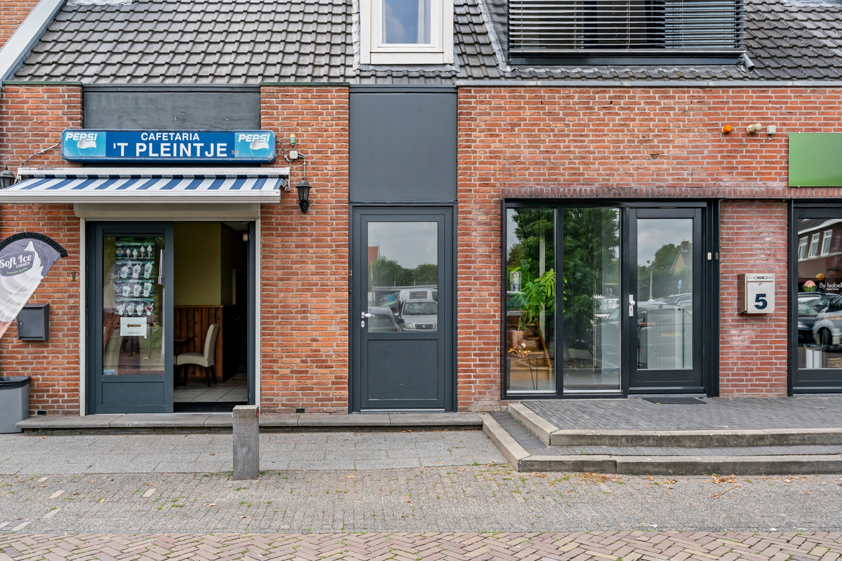 Appartement te koop: Dorpsplein 3, Beesd