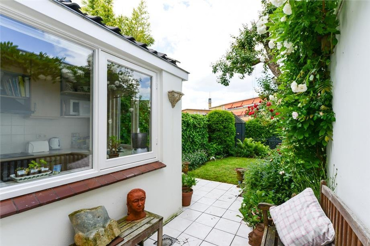 Tussenwoning te huur: Nicolaasweg 131, Utrecht