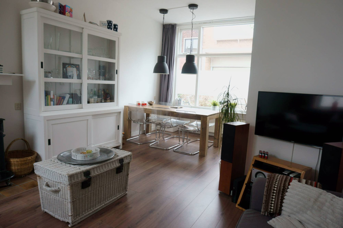 Tussenwoning te huur: Nicolaasweg 131, Utrecht