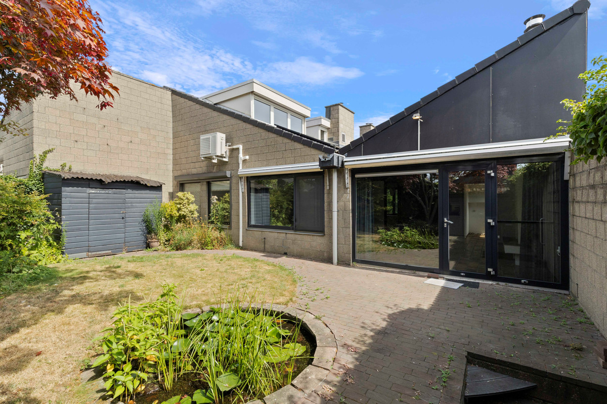 Tussenwoning te koop: Gansbeek 82, Geleen