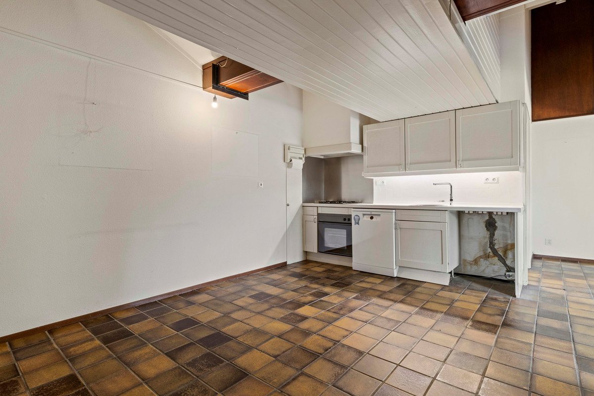Tussenwoning te koop: Gansbeek 82, Geleen