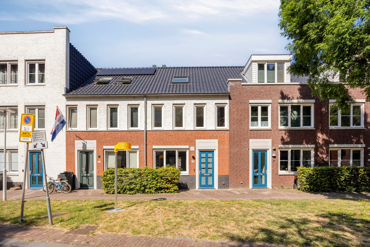 Tussenwoning te koop: Sterreschans 48, Oegstgeest