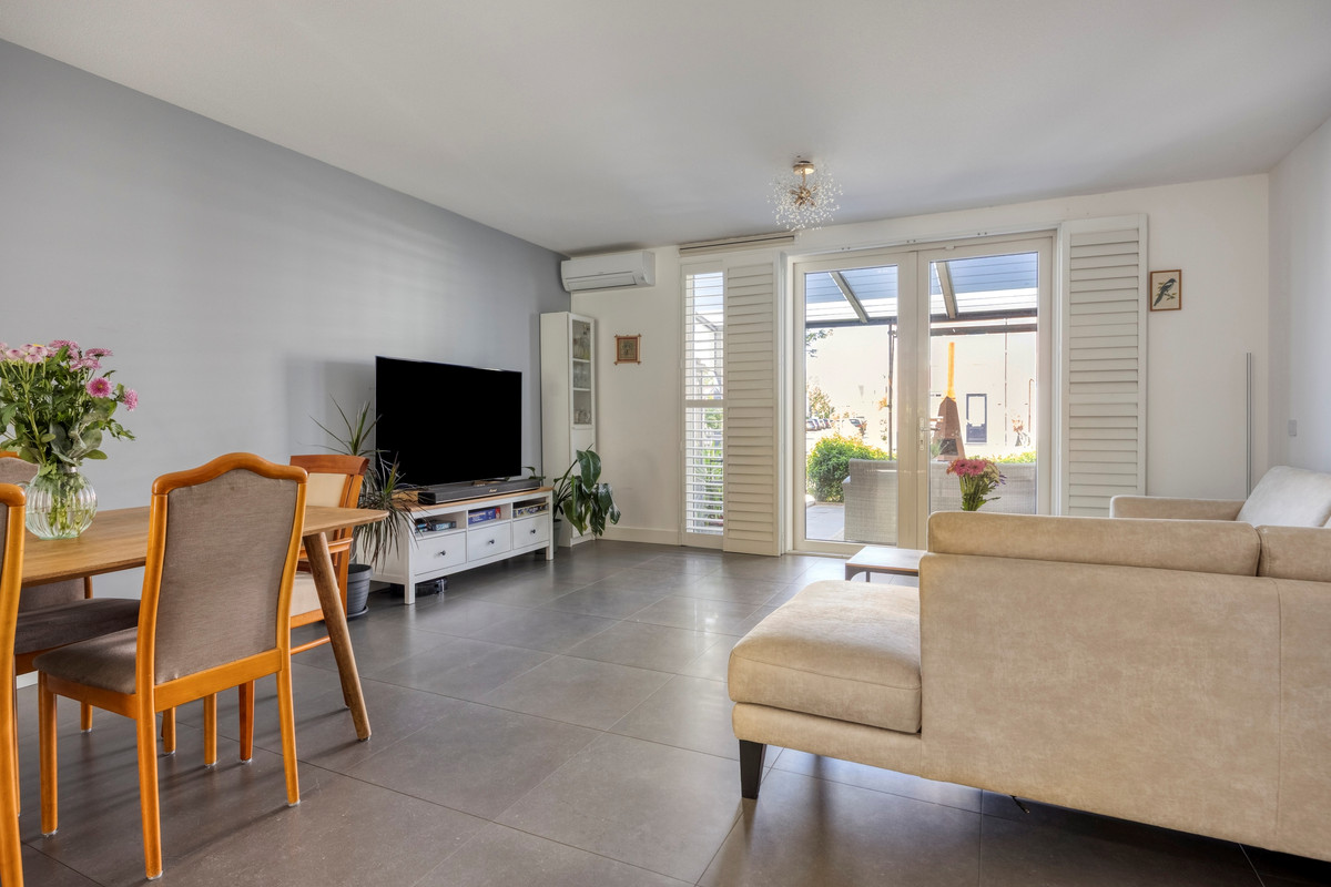 Tussenwoning te koop: Sterreschans 48, Oegstgeest