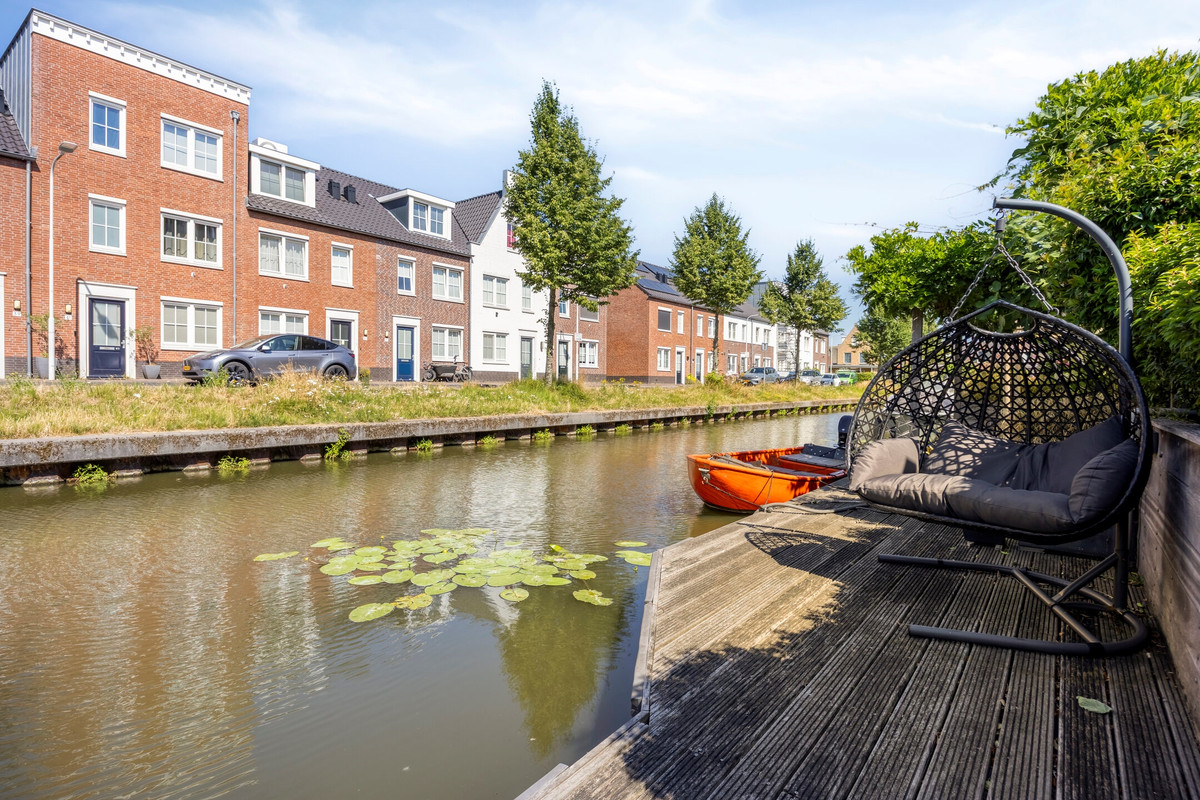 Tussenwoning te koop: Sterreschans 48, Oegstgeest
