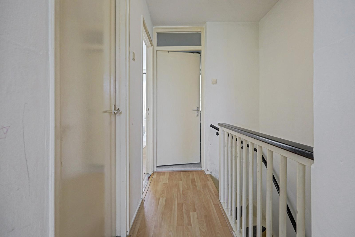 Tussenwoning te koop: Kalmoesstraat 31, Hoogvliet Rotterdam