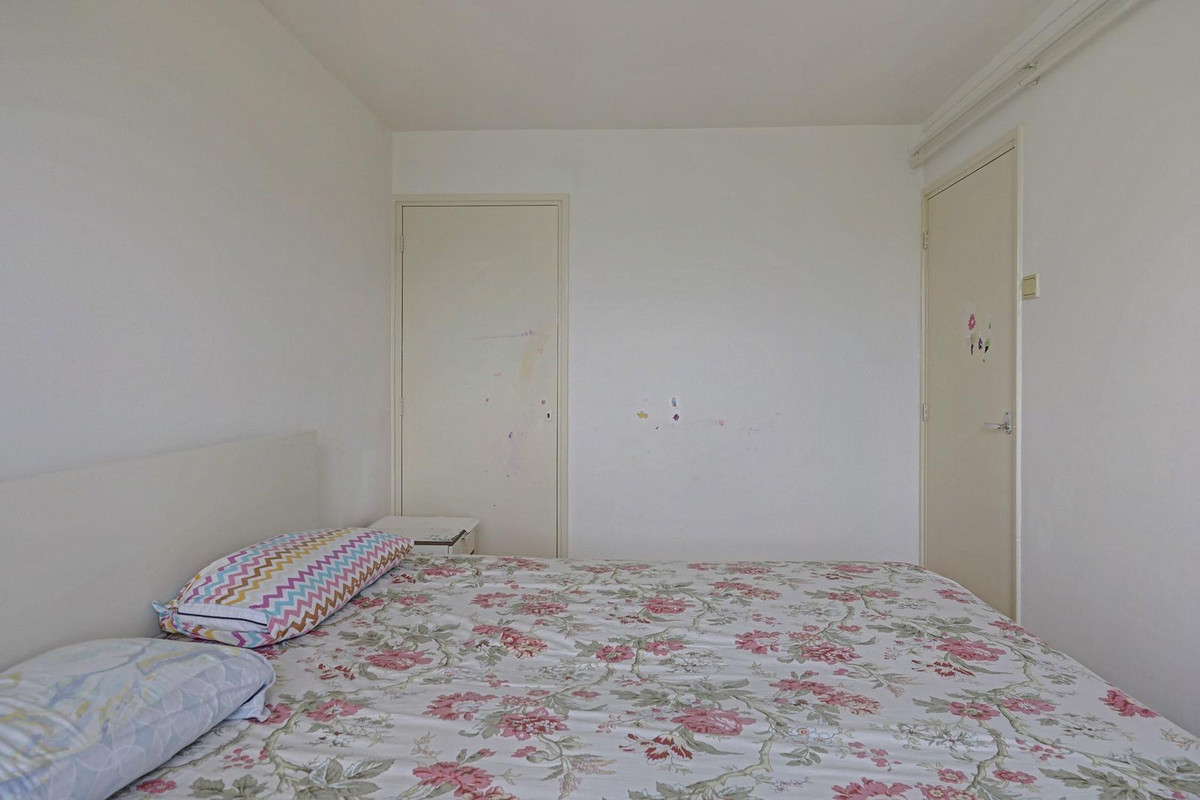 Tussenwoning te koop: Kalmoesstraat 31, Hoogvliet Rotterdam
